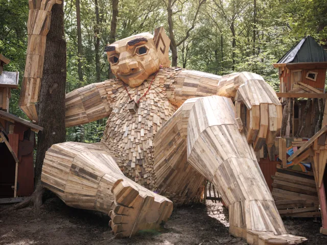 AA_un géant dans la forêt@A.AUBRY_Metropole-Rouen-Normandie_02.jpg